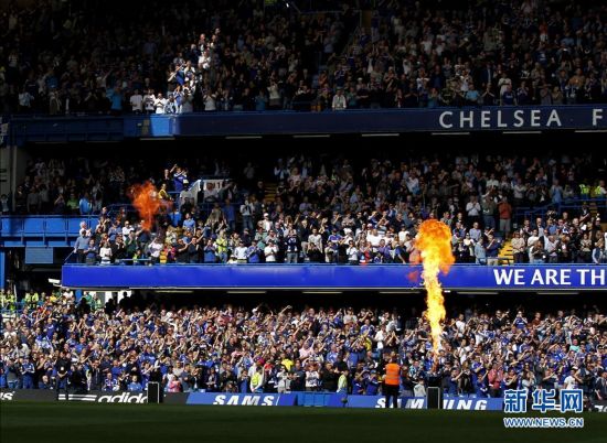  阿森纳绝杀球引争议，边裁举旗时机成焦点  